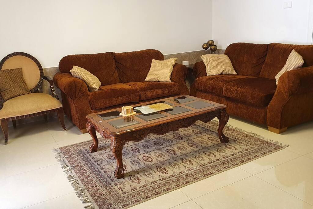 'C' Dazzling Modern 2 Bdrm Apt In Khalda Free Wifi Amman Exteriör bild