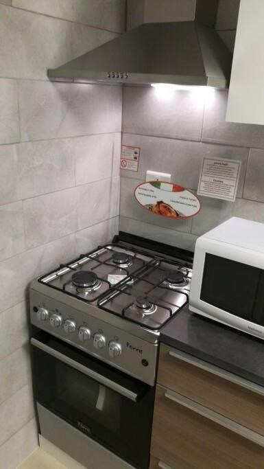 'C' Dazzling Modern 2 Bdrm Apt In Khalda Free Wifi Amman Exteriör bild