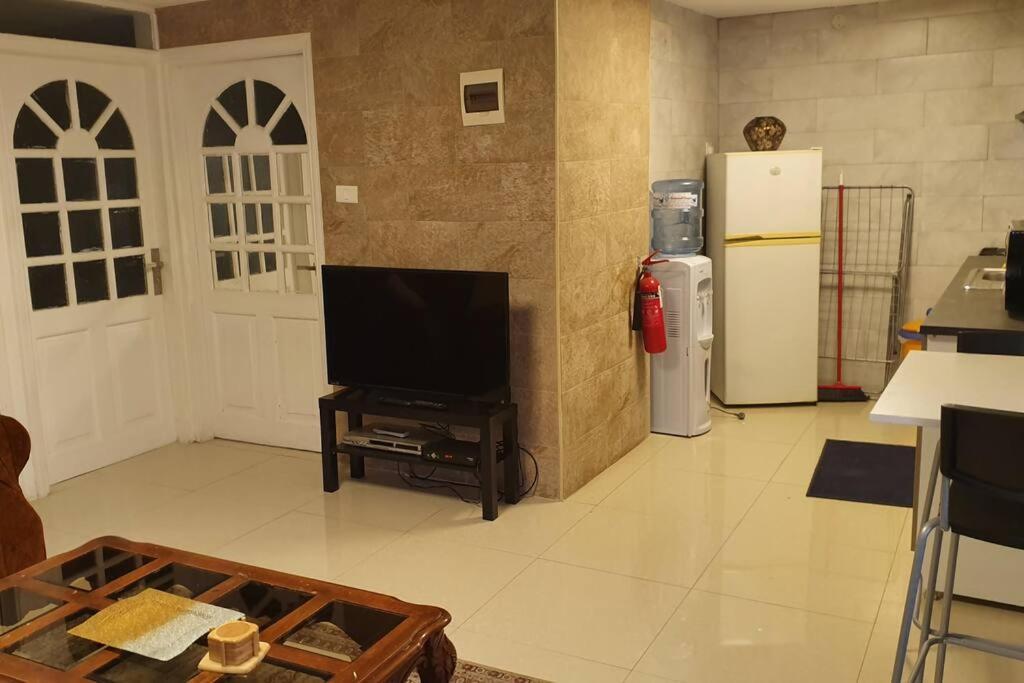 'C' Dazzling Modern 2 Bdrm Apt In Khalda Free Wifi Amman Exteriör bild