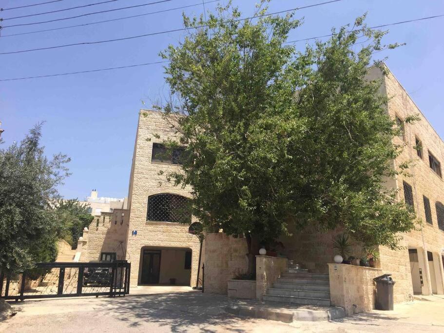 'C' Dazzling Modern 2 Bdrm Apt In Khalda Free Wifi Amman Exteriör bild
